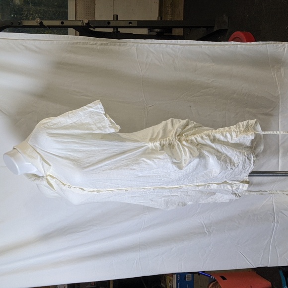 White adjustable button up dress - Picture 3 of 4